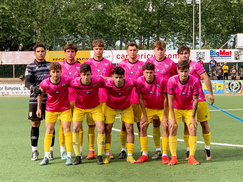 L'onze inicial del Palamós CF davant el Banyoles. (Foto: Palamós CF)