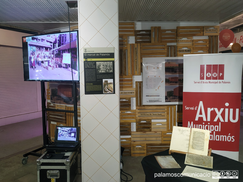 Exposició sobre l'activitat comercial de mercat a Palamós, avui i demà a càrrec del Servei d'Arxiu Municipal.