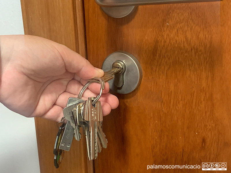 Els experts recomanen no destinar més d'una tercera part dels ingressos a l'habitatge.