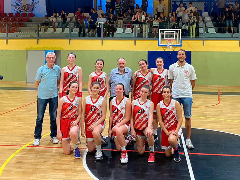 L'equip cadet femení del Bàsquet Vedruna, campiones de Girona de Nivell A. (Foto: Bàsquet Vedruna Palamós).