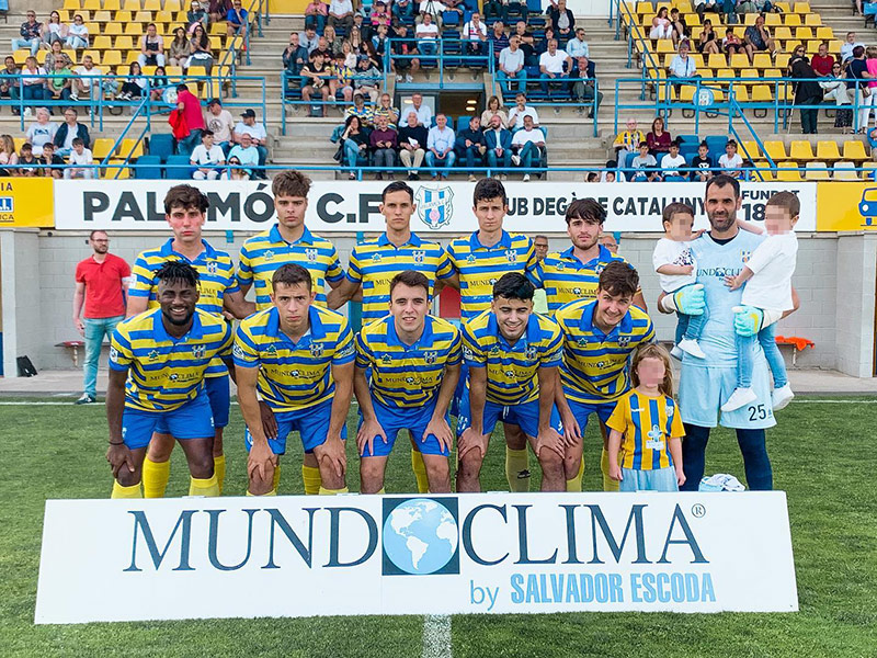 L'onze inicial del Palamós en el darrer partit de lliga. (Foto: Palamós CF).