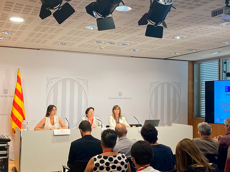 Sarai Sarroca, directora de l'SMC, Carmen Cabezas, secretària de l'Agència de Salut Pública i Marta Cassany directora de Protecció Civil.