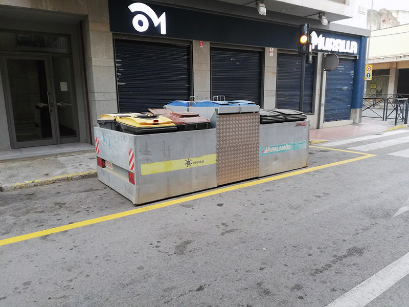 Una de les illes emergents situades al carrer de López Puigcerver. (Foto: Ajuntament de Palamós).