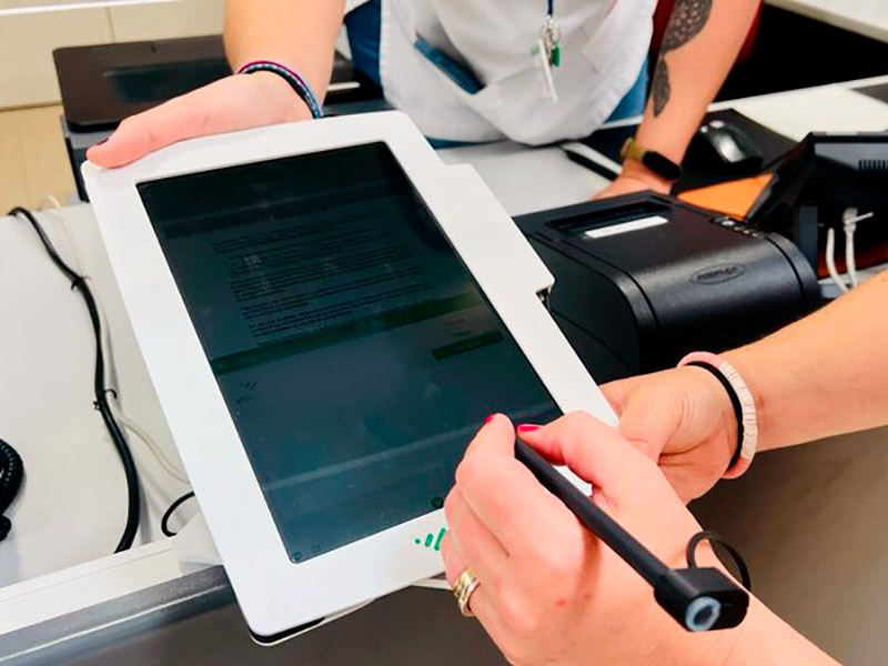 Digitalitzar aquest tràmit permetrà un estalvi anual de 80.000 folis. (Foto: SSIBE).