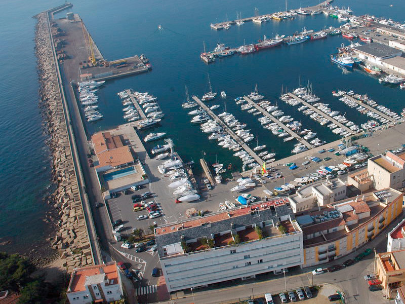Vista aèria del Club Nàutic Costa Brava. (Foto: Servei d'Arxiu Municipal de Palamós).