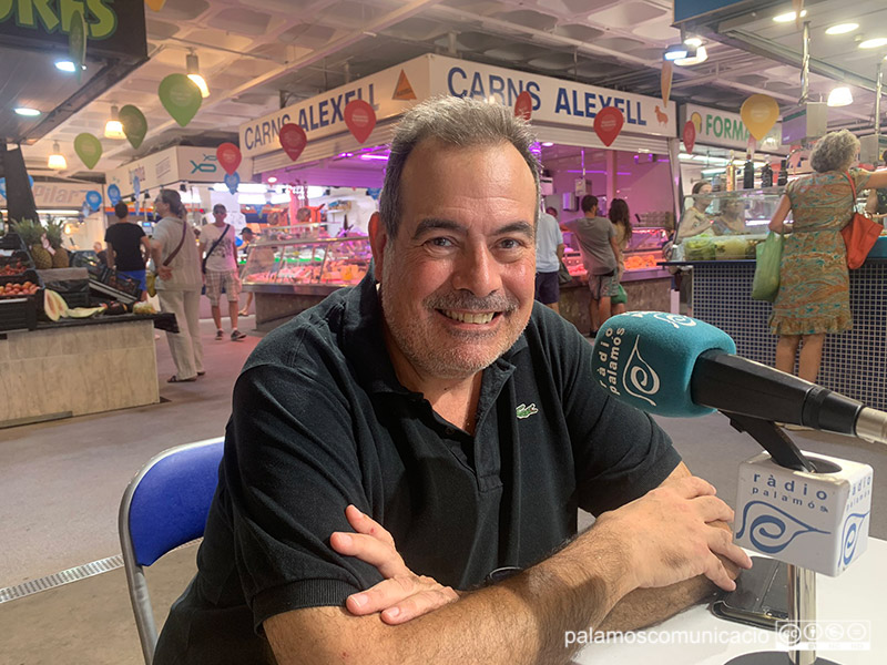 El periodista Josep Lluís Merlos, la passada setmana en el decurs del programa 'Ple al 15'.