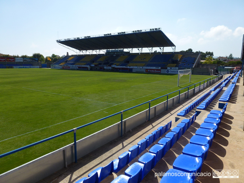 La gespa de l'Estadi Municipal Palamós-Costa Brava