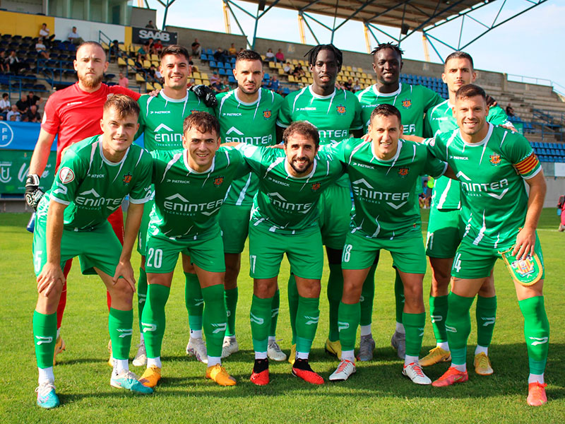 Alineació inicial del Cornellà en el darrer partit disputat a Palamós. (Foto: UE Cornellà).