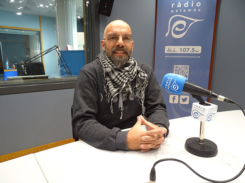 Alexan Weltz, regidor de la CUP Palamós Vila-romà a l'Ajuntament de Palamós.