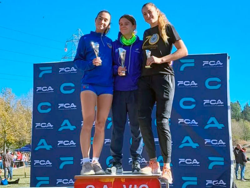 Blanca Batlle, guanyadora de la categoria Sub 20 en el Campionat de Catalunya de Cros per Clubs. (Foto: AA Palamós).