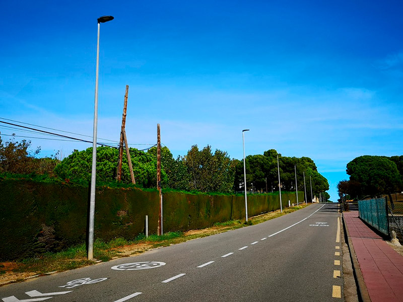 Les noves lluminàries a la carretera de la Fosca. (Foto: Ajuntament de Palamós).