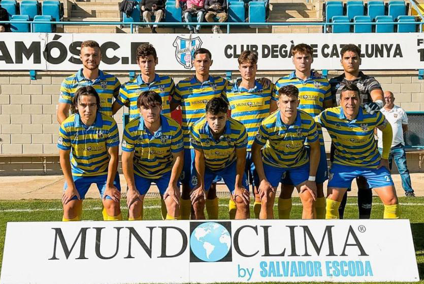 L'onze inicial del Palamós CF davant el Sabadell B. (Foto: Laura Heras - Palamós CF)