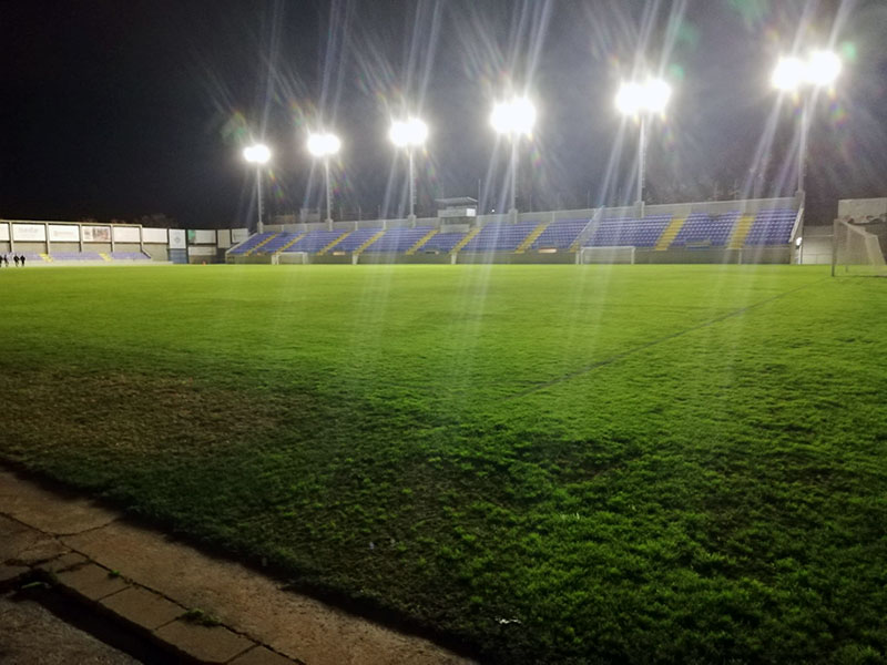 La nova il·luminicació de l'Estadi Palamós Costa Brava. (Foto: Ajuntament de Palamós).