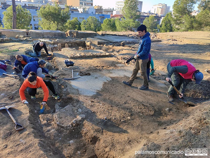 Excavacions a la vil·la romana del Collet, aquest matí.