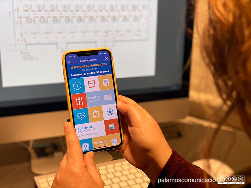 L'app municipal està disponible per a telèfona Apple i Android.