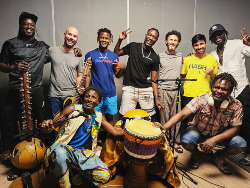La Kaïro Band és un projecte artístic social  que neix a Casamance, Senegal. (Foto: lagorga.cat).