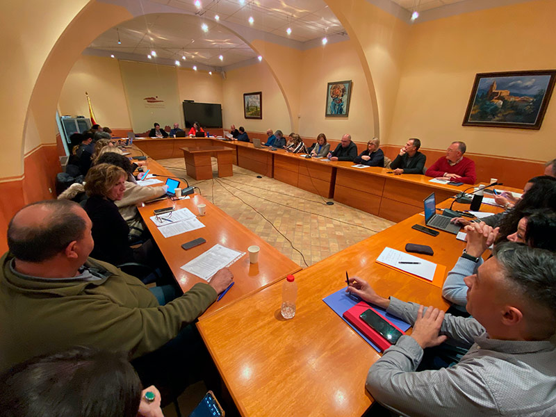 El Ple de dilluns del Consell Comarcal va donar el seu suport al sector primari de la comarca. (Foto: Consell Comarcal del Baix Empordà).