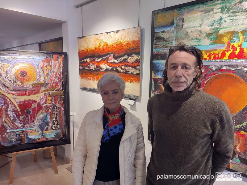 Isabel Castro, directora de Monalisi i l'artista francès 'Arno'.