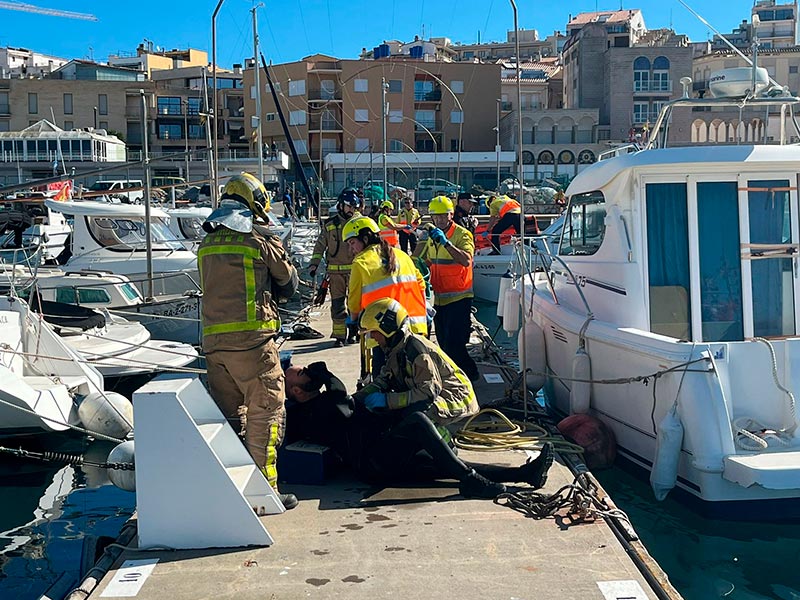 En el simulacre hi han intervingut un total de 2 ambulàncies amb 9 professionals. (Foto: Generalitat de Catalunya).