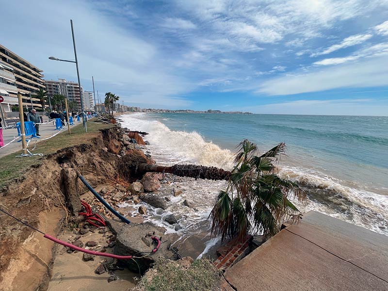 Imatge de la platja de Torre Valentina durant el temporal del cap de setmana. (Foto: Ajuntament de Calonge i Sant Antoni).