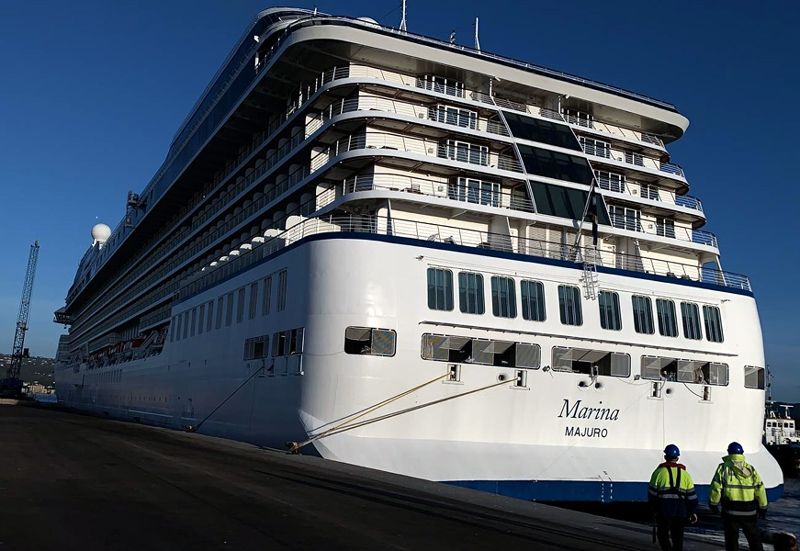 El creuer Marina, en una anterior escala al port de Palamós. (Foto: Ports de la Generalitat).