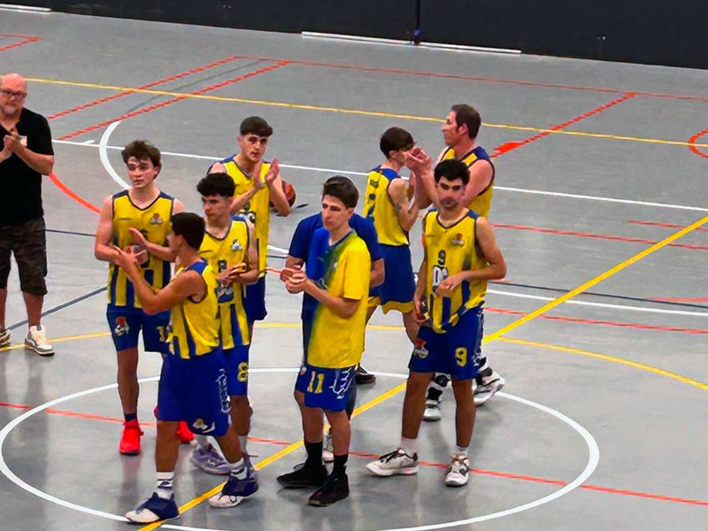 El sènior masculí de Primera Territorial del Club Esportiu Palamós va perdre dissabte a Vilafant. (Foto: CE Palamós)