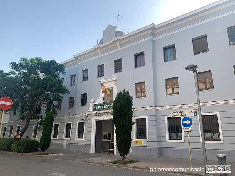 La caserna de la Guàrdia Civil de Palamós, aquest matí.