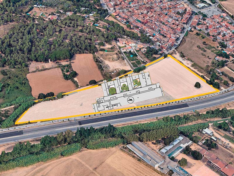 Ubicació i plànol del futur hospital de Palamós. (Font: Google Earth i Ajuntament de Palamós).