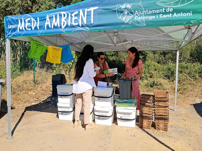 CAmpanya d'informació sobre la distribució dels residus en fraccions a Calonge i Sant Antoni. (Foto: Ajuntament de Calonge i Sant Antoni).
