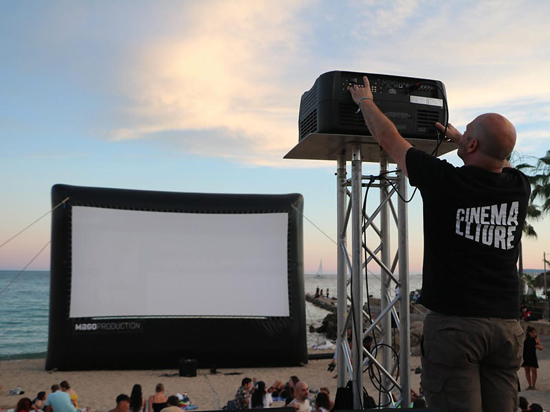 'Cinema lliure' a la Fosca, aquest diumenge. (Foto: Cinema Lliure).