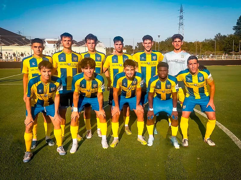 El Palamós va jugar dissabte el primer partit de la pretemporada davant el Girona B. (Foto: Palamós CF - Laura Heras).