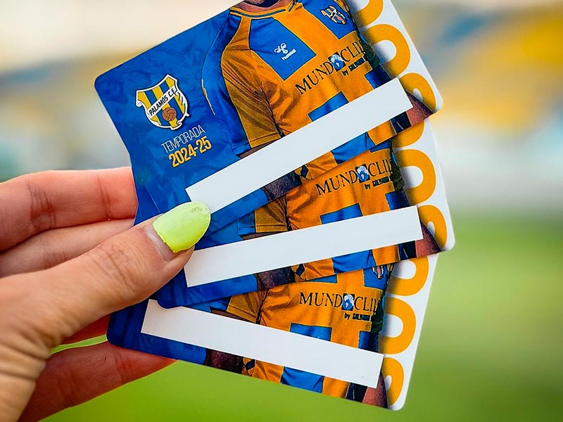 Els socis que ja tinguin l'abonament de la nova temporada tindran l'entrada gratuïta. (Foto: Palamós CF - Laura Heras).