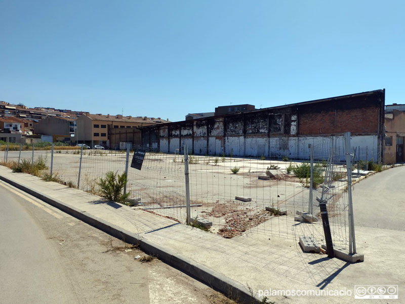 La nau de Queserías Moradell es va cremar l'agost de l'any passat.