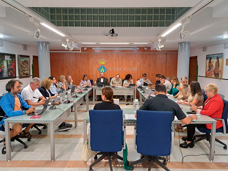 Imatge del Ple de l'Ajuntament de Palamós celebrat ahir. (Foto: Ajuntament de Palamós).