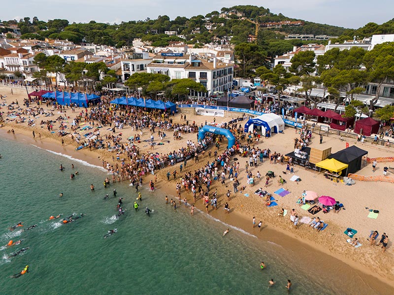 Sortida de la XIV edició de la Radikal ocean52, a l’octubre de 2023. (Foto: Radikal Swim).