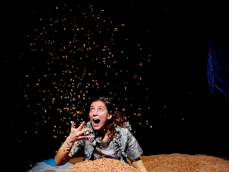 'Loo' és un espectacle pensat per a un públic entre 2 i 5 anys. (Foto: Ponten Pie).