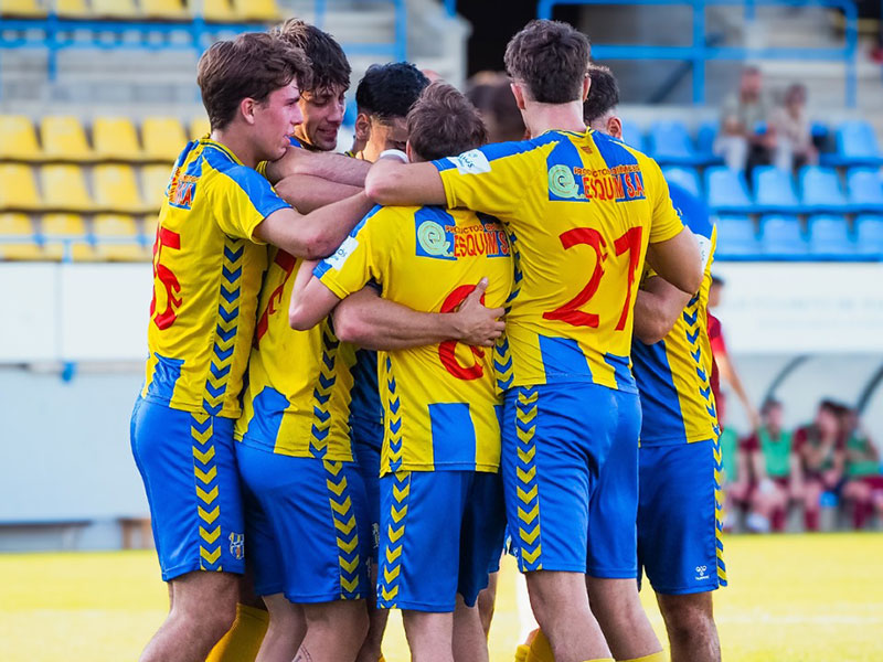 El Palamós buscarà retrobar-se demà amb la victòria davant el Manlleu. (Foto: Palamós CF - Laura Heras).