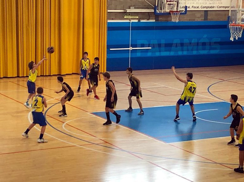 Imatge d'arxiu d'una de les edicions del Trofeu Vila de Palamós de bàsquet. (Foto: CE Palamós).