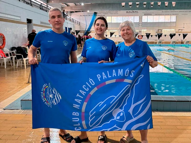 Els nedadors del CN Palamós Xavier Bastus, Eva Zamora i Roser Castillo. (Foto: CN Palamós).