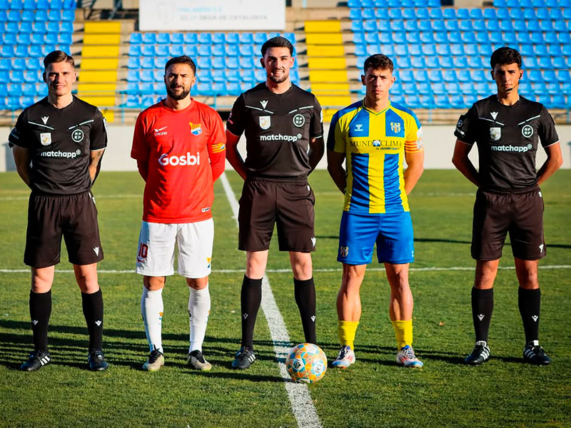 El Palamós va sumar un punt a casa davant el Figueres. (Foto: Palamós CF - Laura Heras).