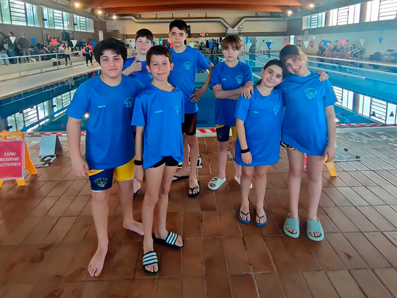 Nedadors alevins del CN Palamós, aquest passat cap de setmana a Figueres. (Foto: CN Palamós).