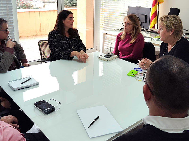 El Consell Comarcal reuneix els ajuntaments grans del Baix Empordà per millorar la gestió local. (Foto: Consell Comarcal).