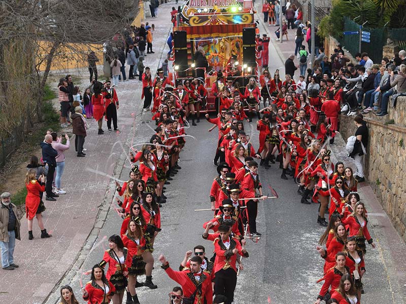 Calonge i Sant Antoni posen avui el punt i final al Carnaval. (Foto: Ajuntament de Calonge i Sant Antoni).