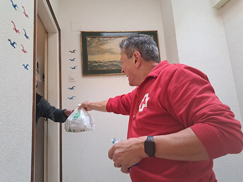 Acció Social i Ciutadania activa un any més el servei de menjador social a domicili. (Foto: Ajuntament de Palamós).