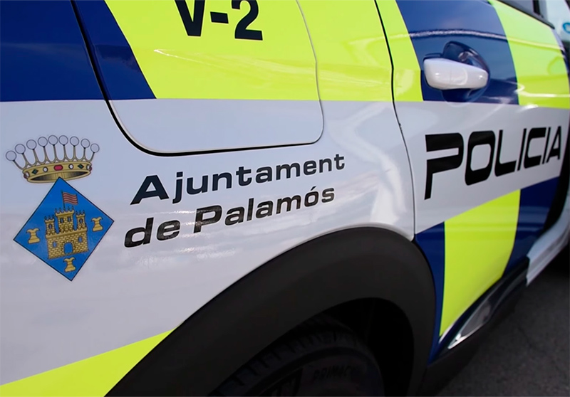 Un vehicle de la Policia Local de Palamós.