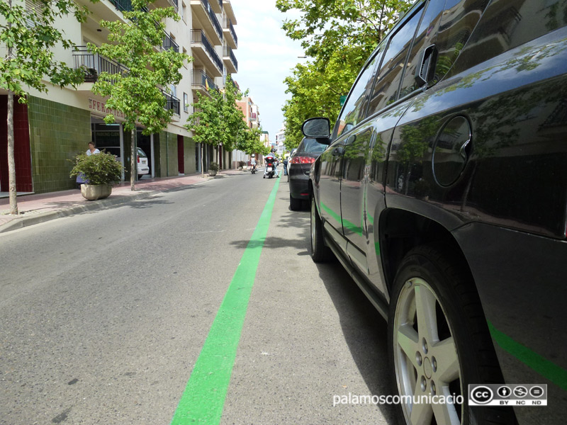 Zona verda al carrer del President Macià.