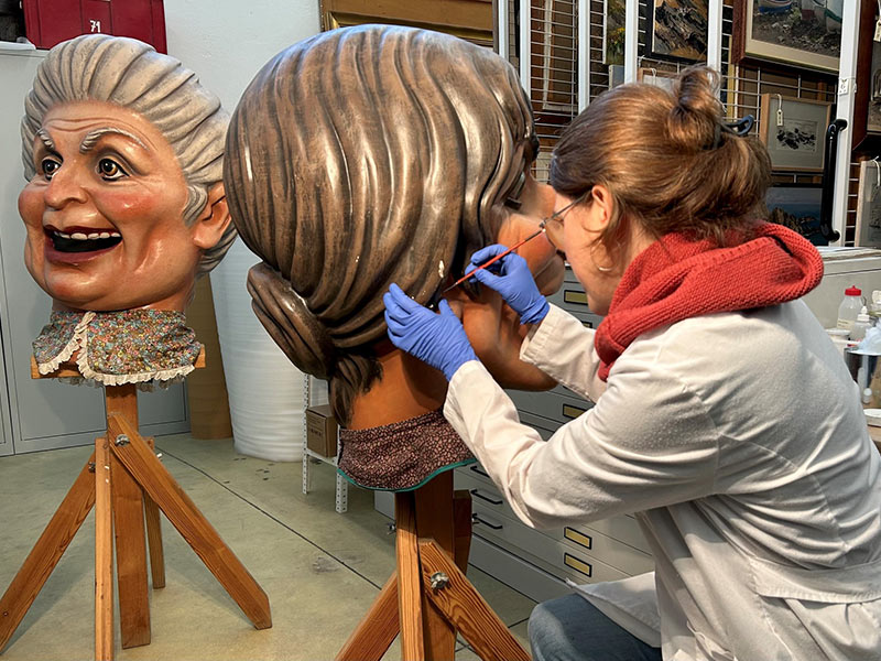 Restauració dels capgrossos que acompanyen la parella de gegants de Palamós. (Foto: Ajuntament de Palamós).