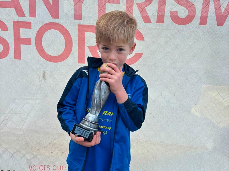 El jugador del CFS Palamós, Hugo Garcia, seleccionat per a un entrenament amb la Selecció Catalana Sub8. (Foto: CFS Palamós).