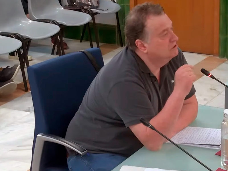 L'empresari peixeter Juli Torrent, en el decurs del Ple de l'Ajuntament de Palamós del passat mes de maig. (Foto: Ajuntament de Palamós).