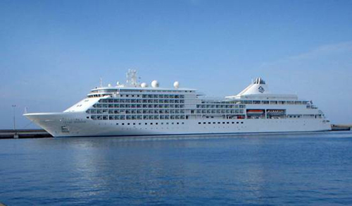 El Silver Whisper, en una escala a Palamós.